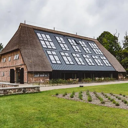 Gut Ferien Lofts 4* Damp