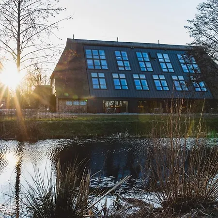 Gut Ferien Lofts Aparthotel Damp
